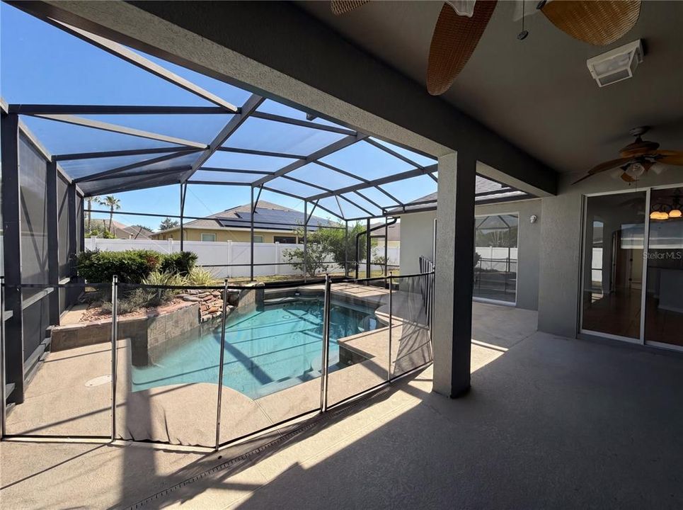 For Sale: $477,000 (4 beds, 4 baths, 2875 Square Feet)