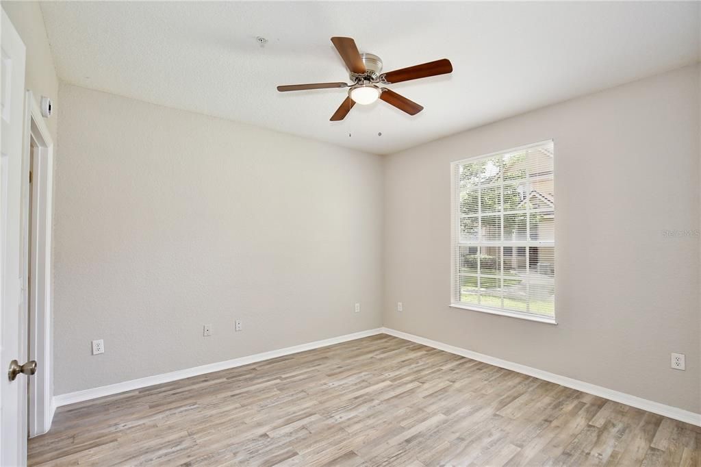 Active With Contract: $1,495 (2 beds, 2 baths, 1106 Square Feet)