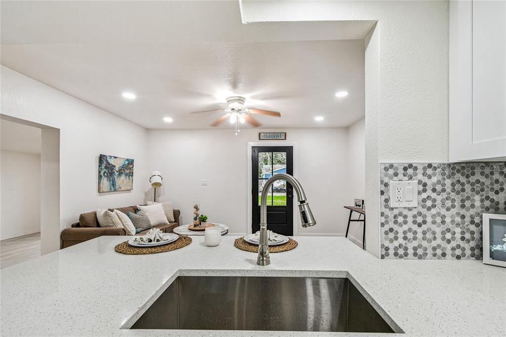 For Sale: $254,900 (4 beds, 3 baths, 1308 Square Feet)