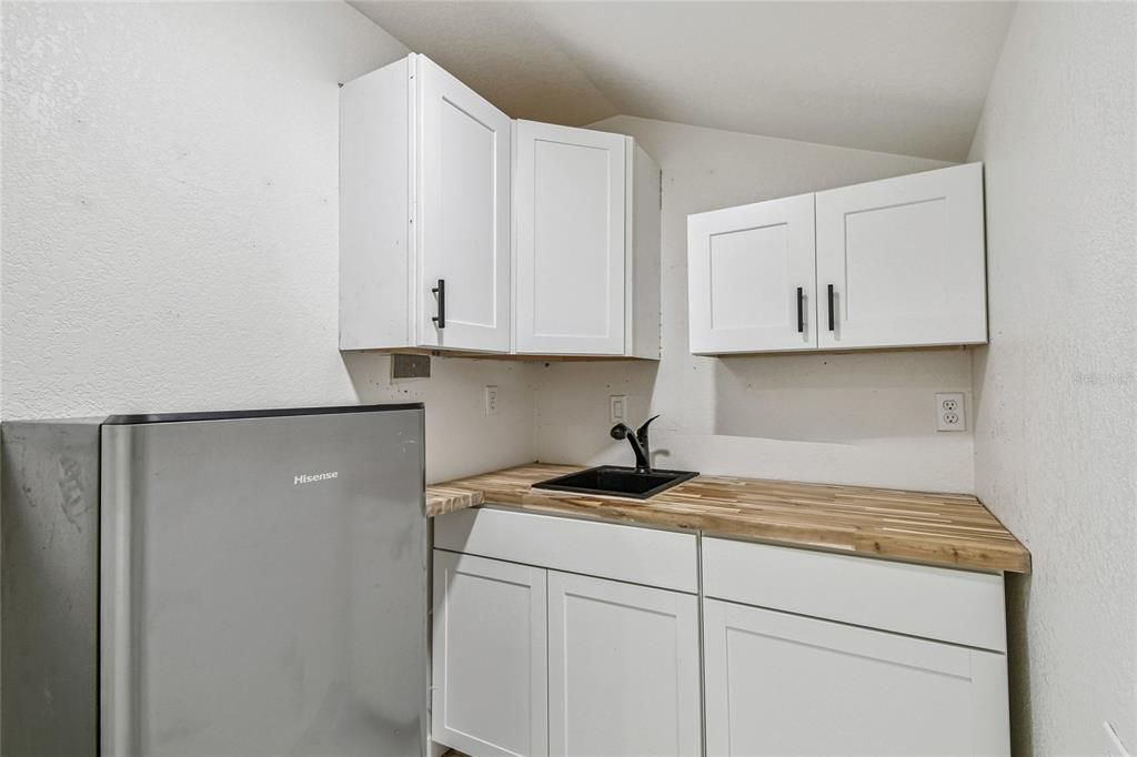 For Sale: $254,900 (4 beds, 3 baths, 1308 Square Feet)