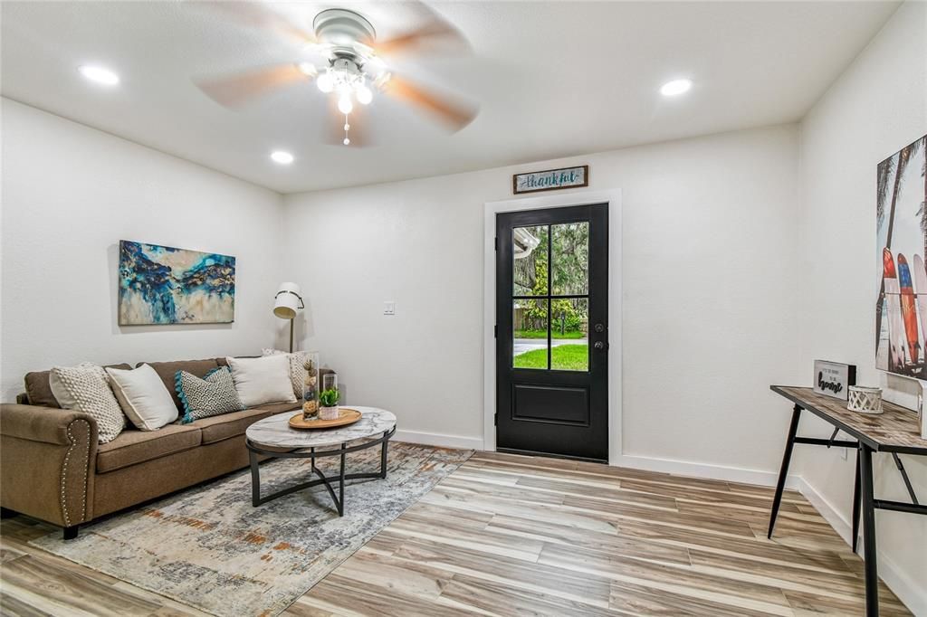 For Sale: $254,900 (4 beds, 3 baths, 1308 Square Feet)