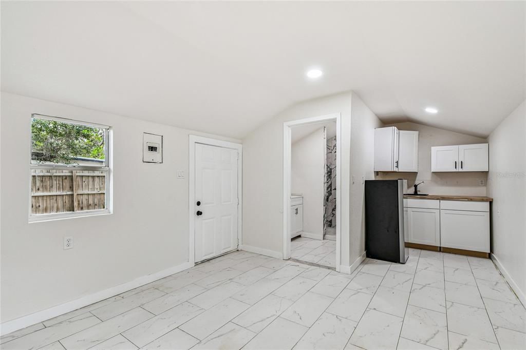 For Sale: $254,900 (4 beds, 3 baths, 1308 Square Feet)