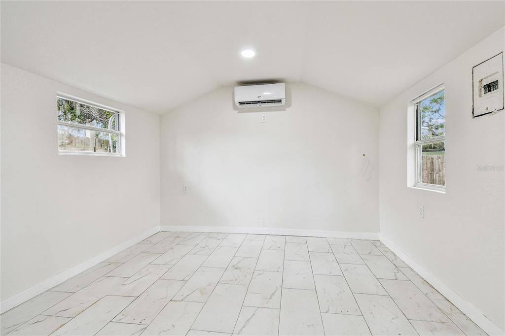 For Sale: $254,900 (4 beds, 3 baths, 1308 Square Feet)