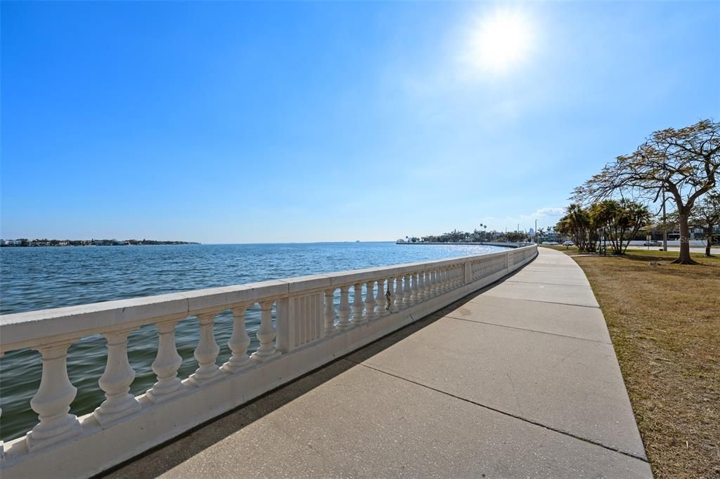 For Sale: $1,175,000 (2 beds, 2 baths, 1839 Square Feet)