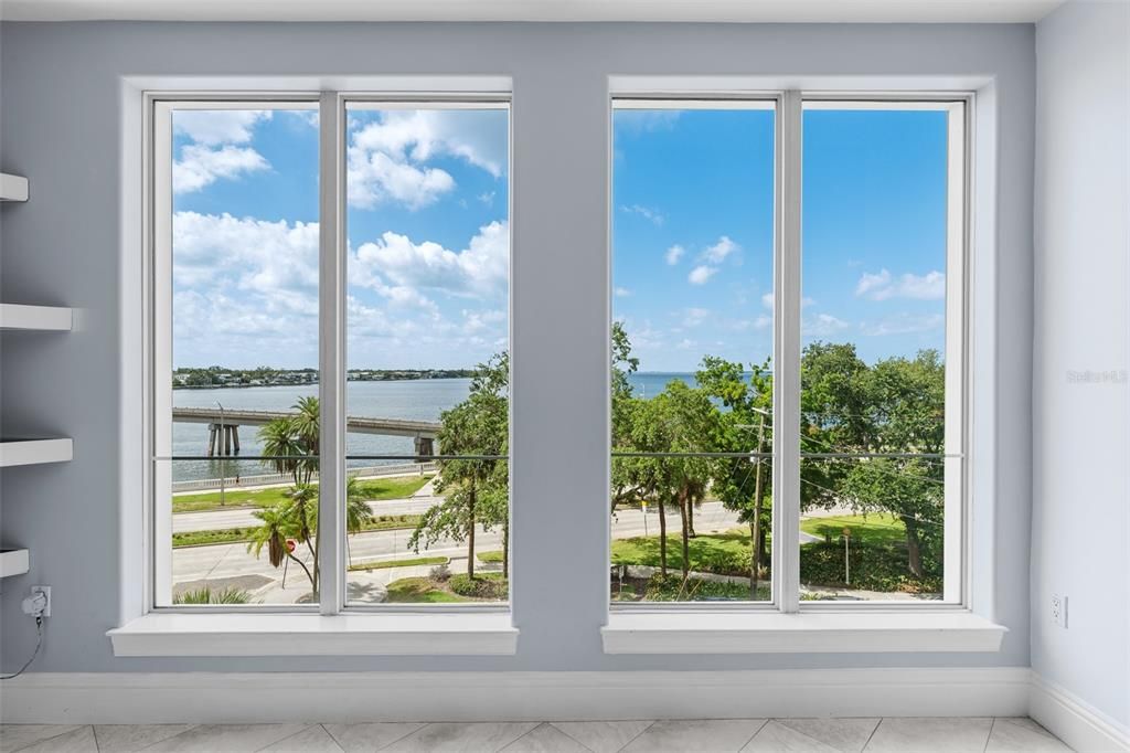 For Sale: $1,175,000 (2 beds, 2 baths, 1839 Square Feet)