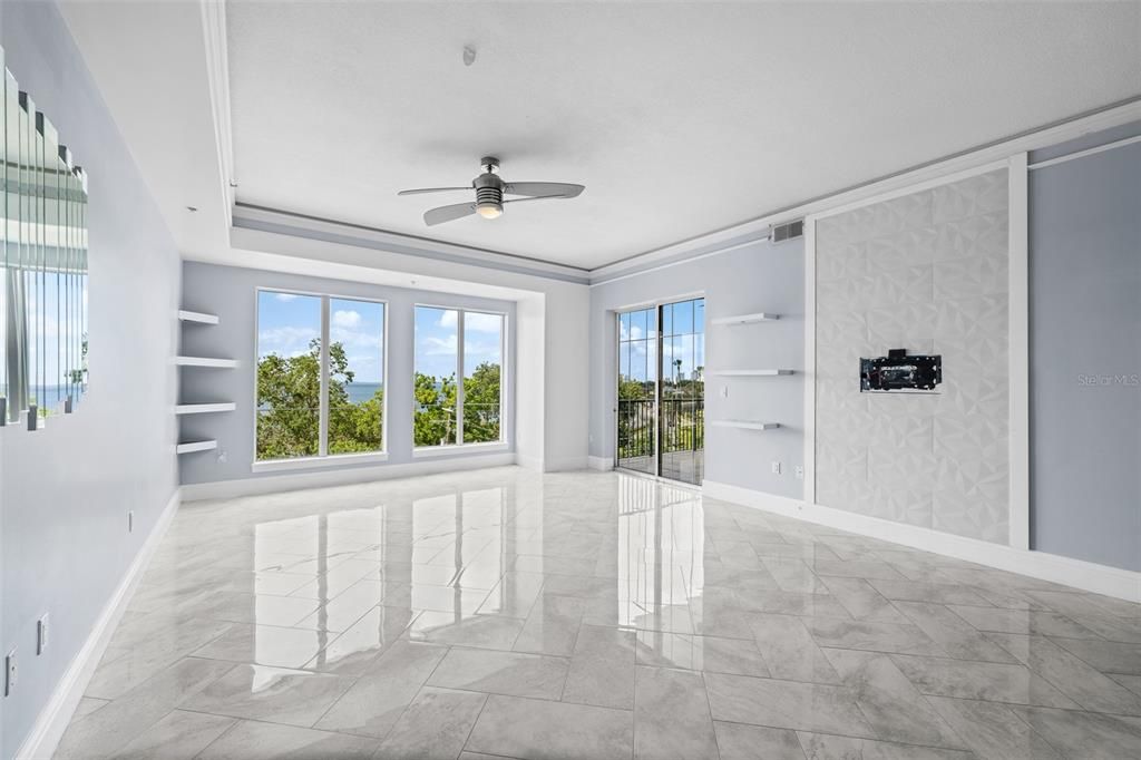 For Sale: $1,175,000 (2 beds, 2 baths, 1839 Square Feet)