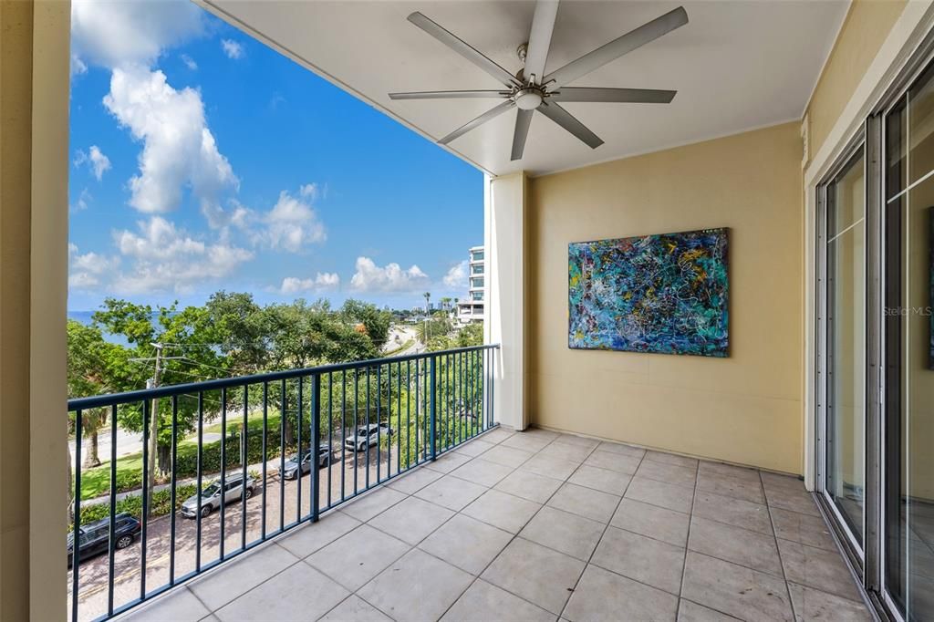 For Sale: $1,175,000 (2 beds, 2 baths, 1839 Square Feet)