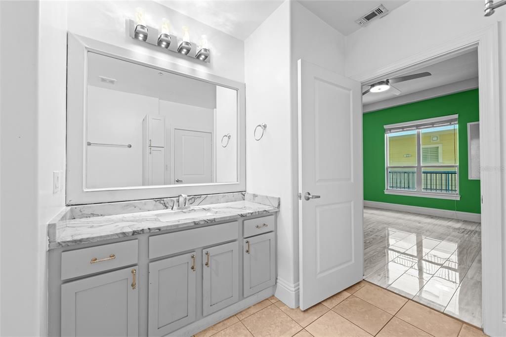 For Sale: $1,175,000 (2 beds, 2 baths, 1839 Square Feet)