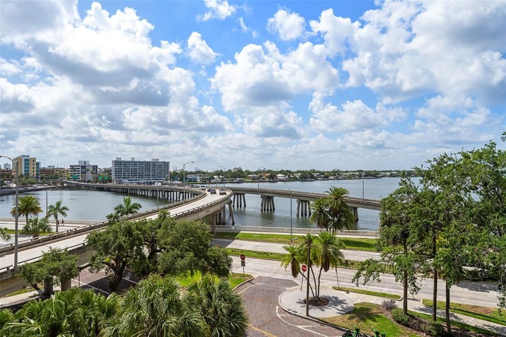 For Sale: $1,175,000 (2 beds, 2 baths, 1839 Square Feet)