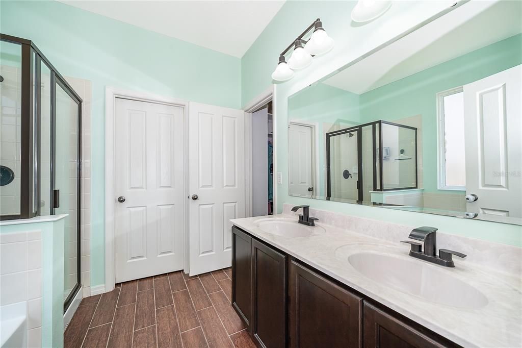 For Sale: $689,900 (4 beds, 2 baths, 2136 Square Feet)