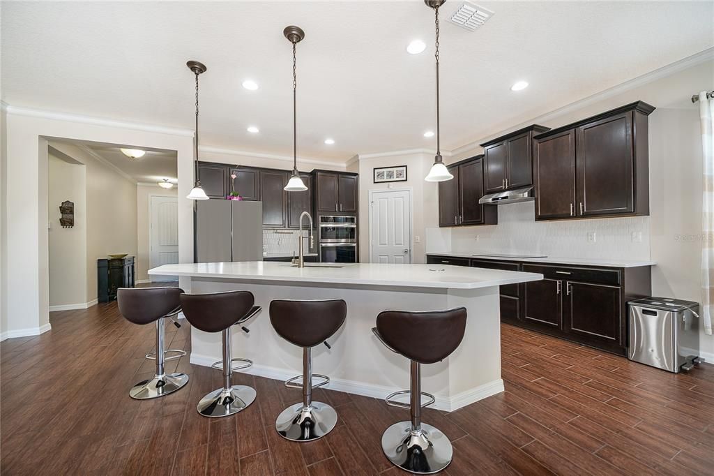 For Sale: $689,900 (4 beds, 2 baths, 2136 Square Feet)