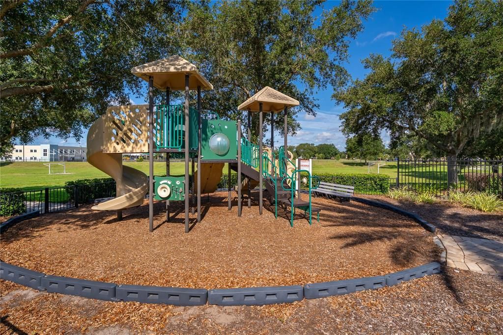 For Sale: $689,900 (4 beds, 2 baths, 2136 Square Feet)