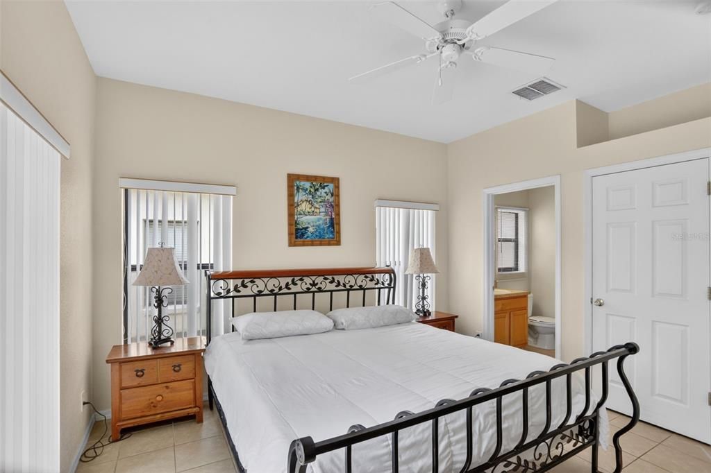 For Sale: $395,000 (4 beds, 3 baths, 1632 Square Feet)