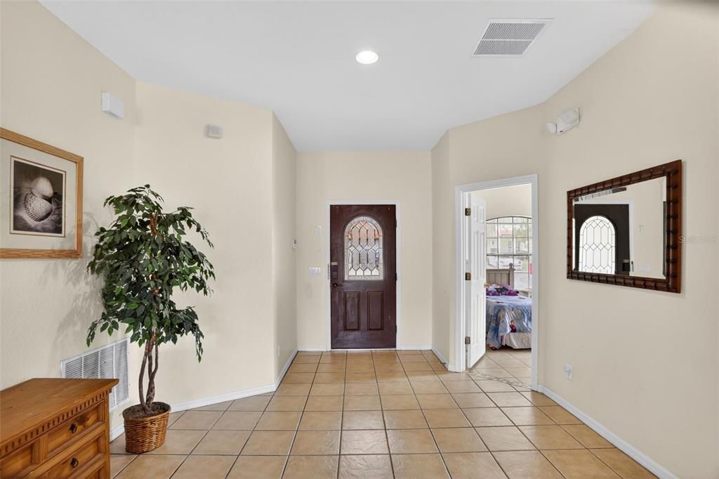 For Sale: $395,000 (4 beds, 3 baths, 1632 Square Feet)