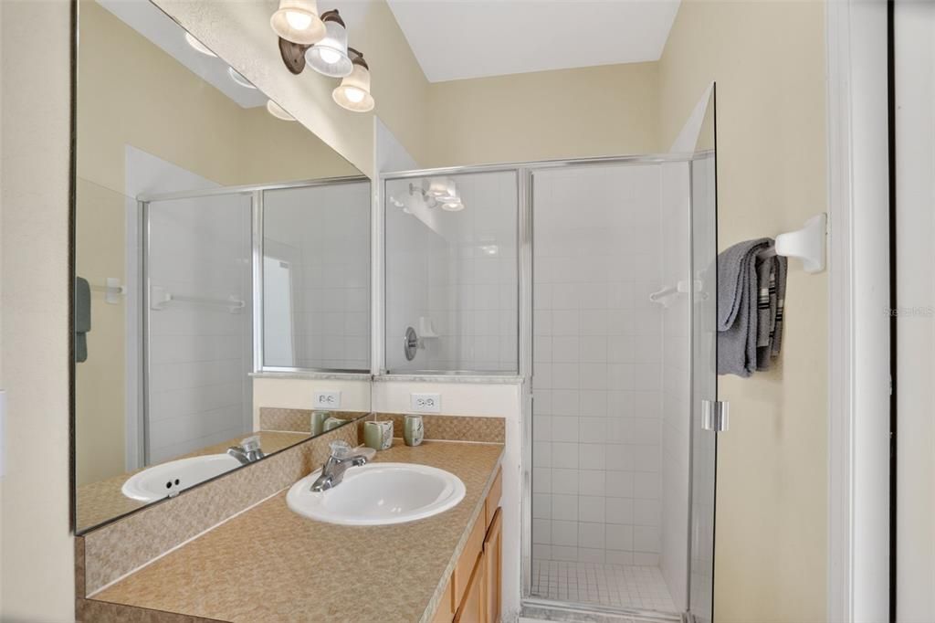 For Sale: $395,000 (4 beds, 3 baths, 1632 Square Feet)