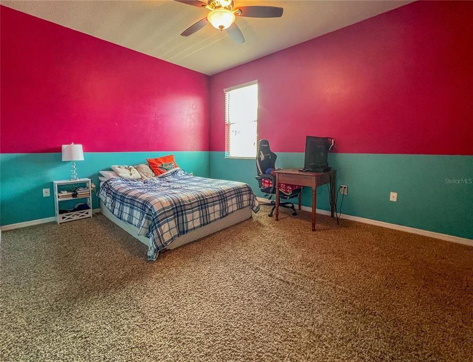 For Sale: $465,000 (5 beds, 3 baths, 2814 Square Feet)