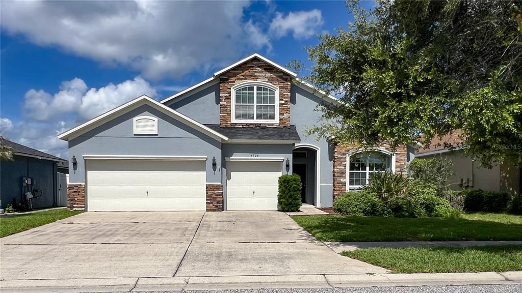 For Sale: $465,000 (5 beds, 3 baths, 2814 Square Feet)