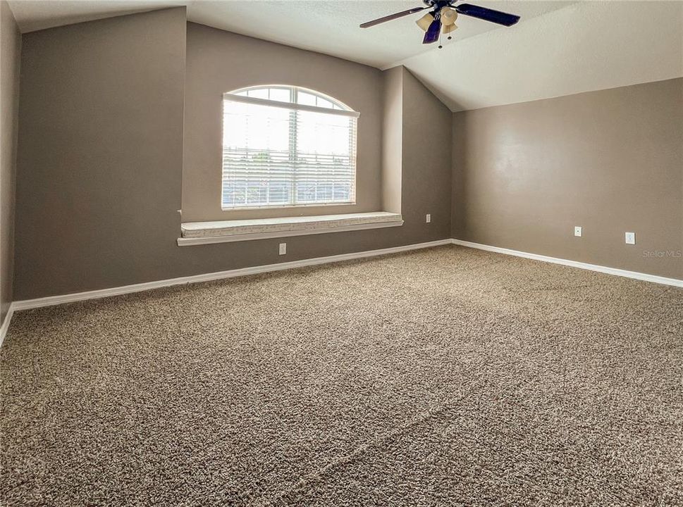 For Sale: $465,000 (5 beds, 3 baths, 2814 Square Feet)