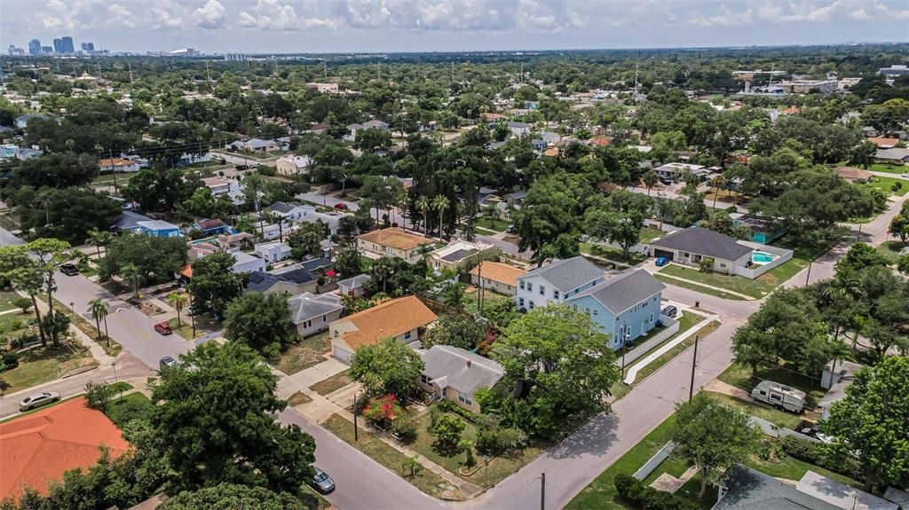На продажу: $590,000 (4 спален, 3 ванн, 1729 Квадратных фут)