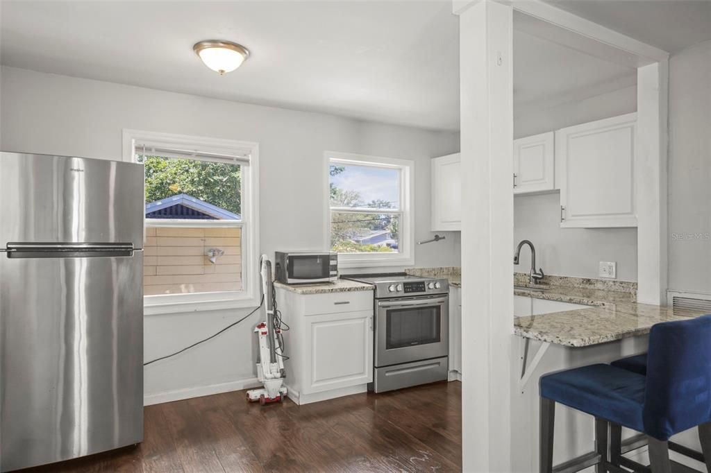 Activo con contrato: $459,000 (3 camas, 2 baños, 1248 Pies cuadrados)