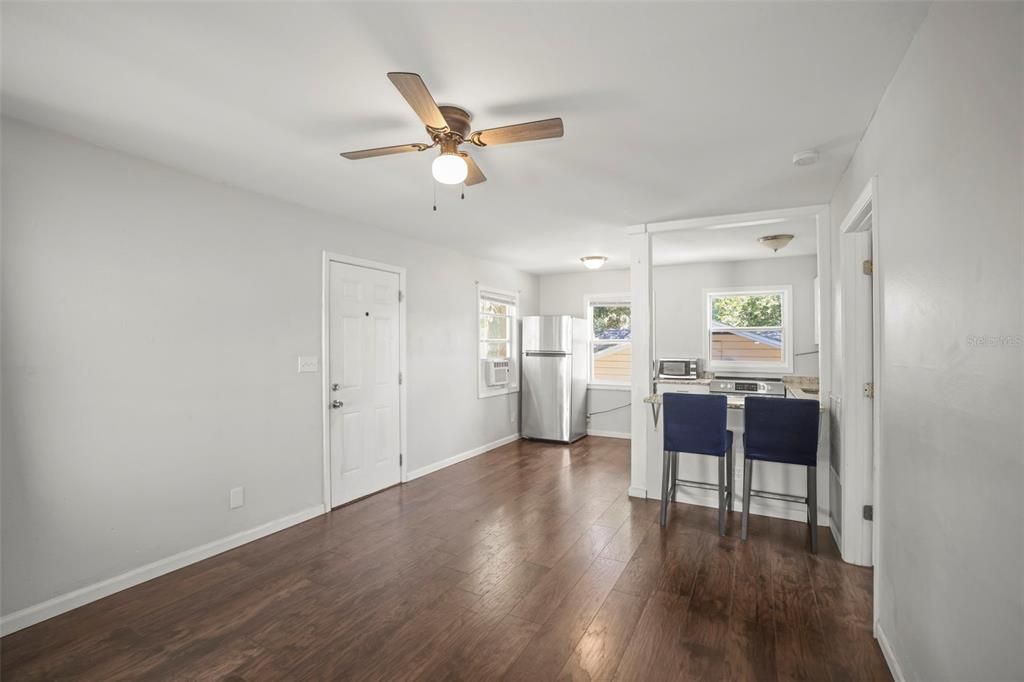 Activo con contrato: $459,000 (3 camas, 2 baños, 1248 Pies cuadrados)