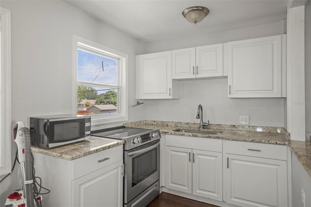 Activo con contrato: $459,000 (3 camas, 2 baños, 1248 Pies cuadrados)