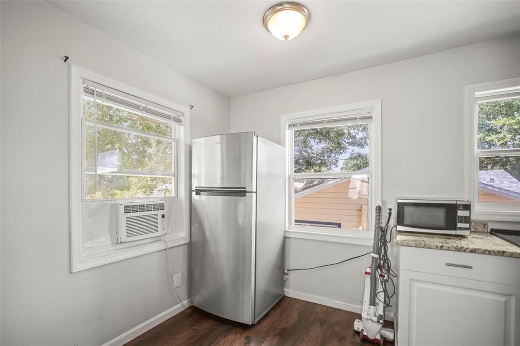 Activo con contrato: $459,000 (3 camas, 2 baños, 1248 Pies cuadrados)