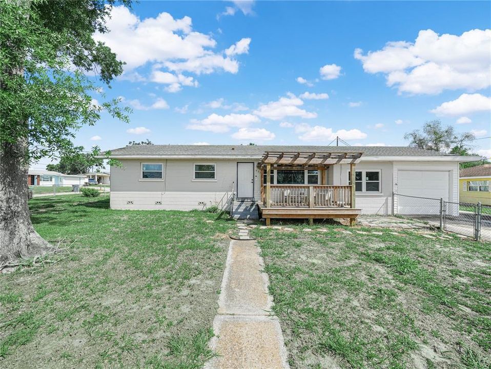For Sale: $223,000 (3 beds, 2 baths, 1481 Square Feet)