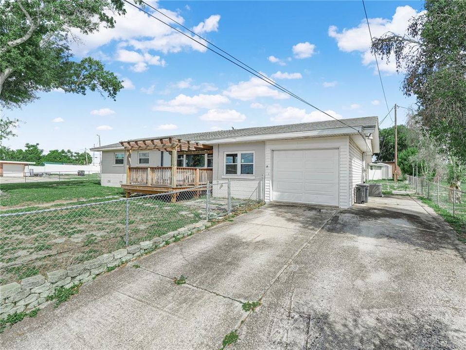 For Sale: $223,000 (3 beds, 2 baths, 1481 Square Feet)