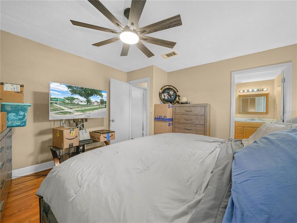 For Sale: $223,000 (3 beds, 2 baths, 1481 Square Feet)