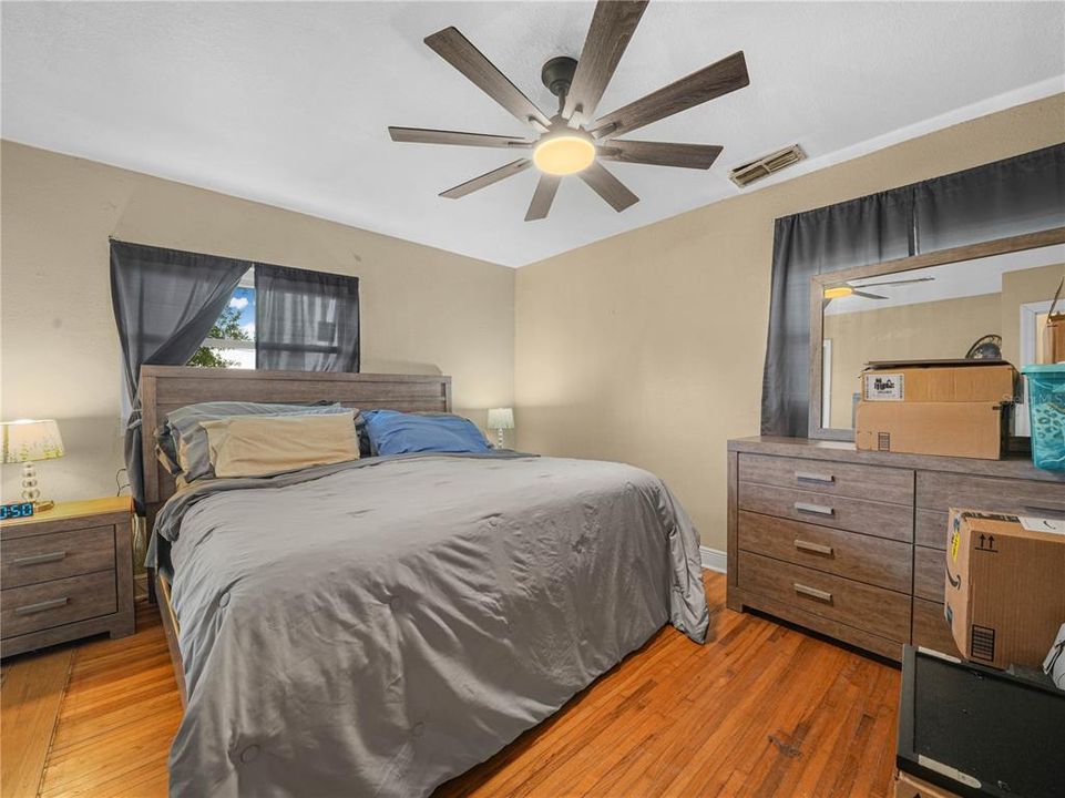 For Sale: $223,000 (3 beds, 2 baths, 1481 Square Feet)