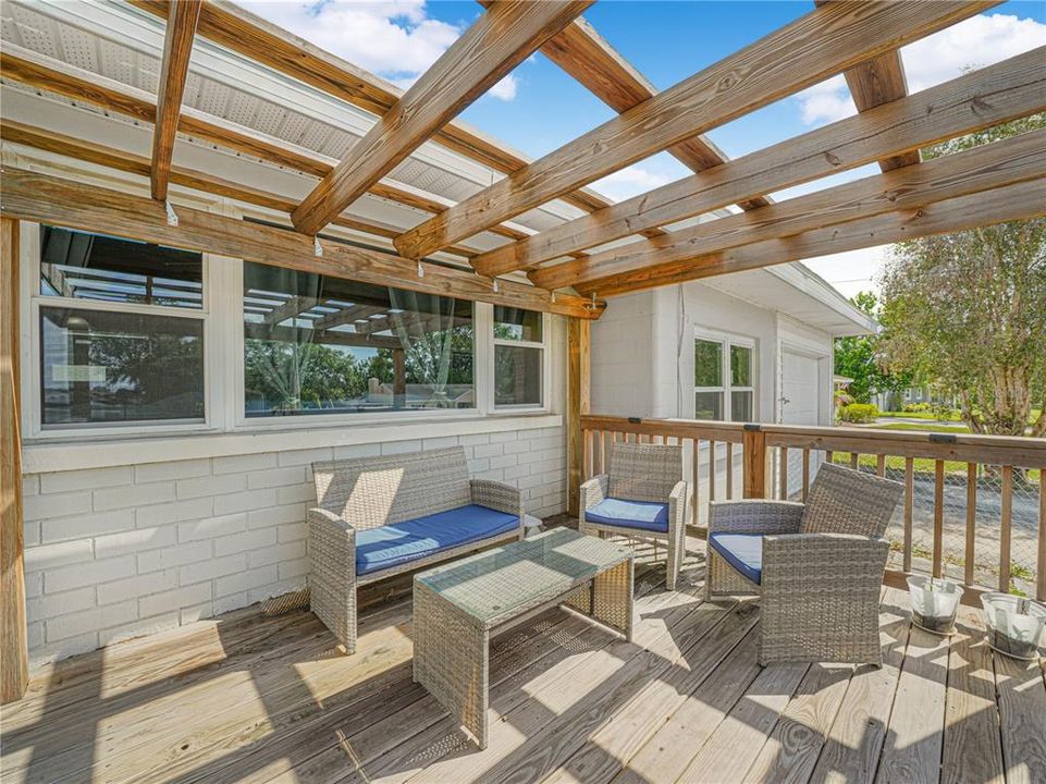 For Sale: $223,000 (3 beds, 2 baths, 1481 Square Feet)