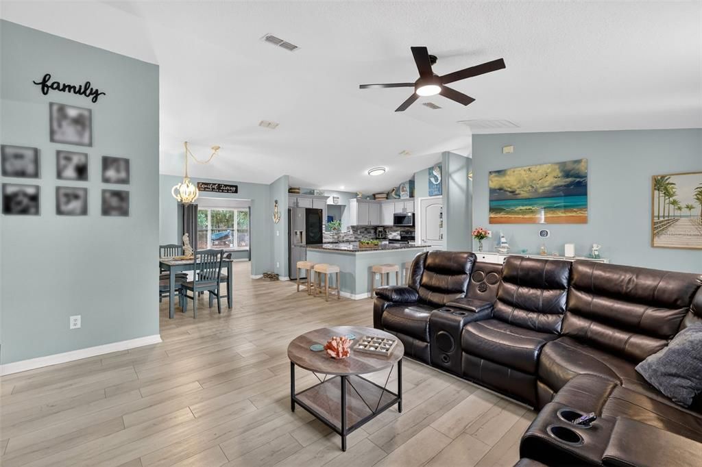 For Sale: $435,000 (4 beds, 2 baths, 2224 Square Feet)