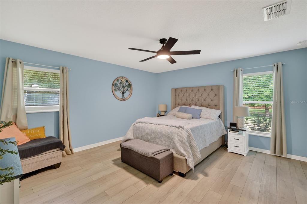 For Sale: $435,000 (4 beds, 2 baths, 2224 Square Feet)