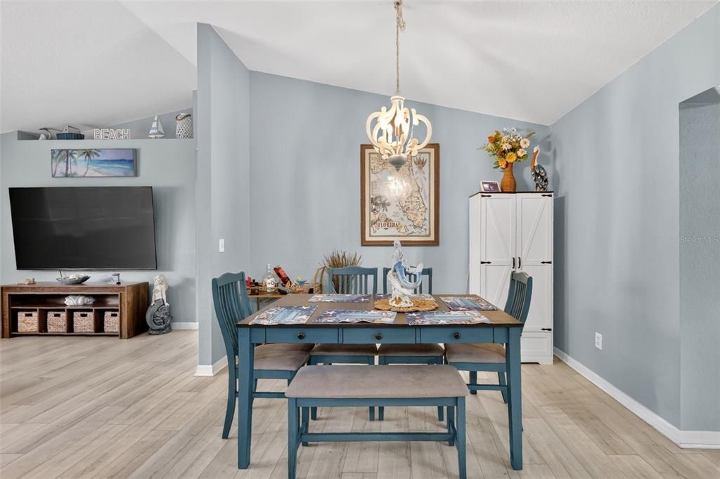 For Sale: $435,000 (4 beds, 2 baths, 2224 Square Feet)