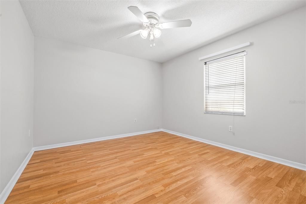 For Rent: $2,000 (3 beds, 2 baths, 1732 Square Feet)