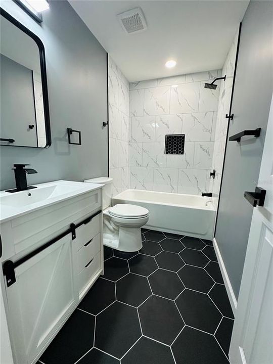 For Rent: $2,695 (4 beds, 2 baths, 1346 Square Feet)