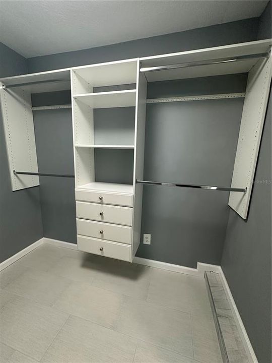 For Rent: $2,695 (4 beds, 2 baths, 1346 Square Feet)