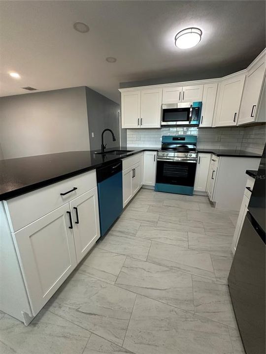 For Rent: $2,695 (4 beds, 2 baths, 1346 Square Feet)