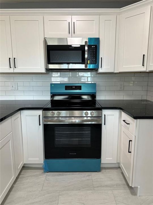 For Rent: $2,695 (4 beds, 2 baths, 1346 Square Feet)