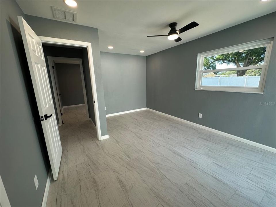 For Rent: $2,695 (4 beds, 2 baths, 1346 Square Feet)
