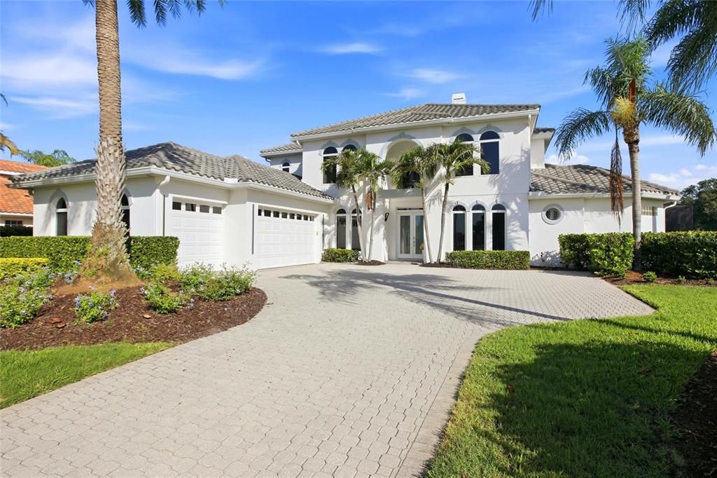 For Sale: $1,347,000 (4 beds, 4 baths, 4733 Square Feet)