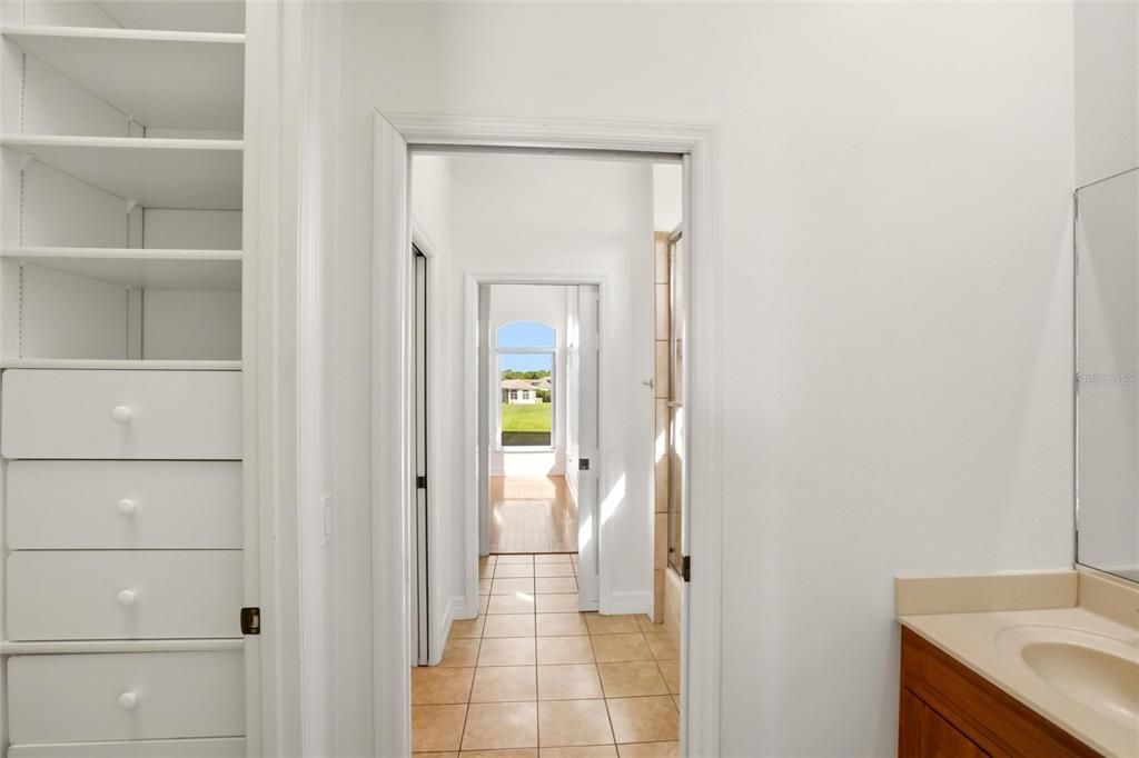 For Sale: $1,347,000 (4 beds, 4 baths, 4733 Square Feet)