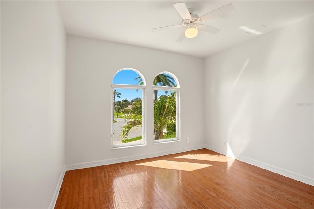 For Sale: $1,347,000 (4 beds, 4 baths, 4733 Square Feet)