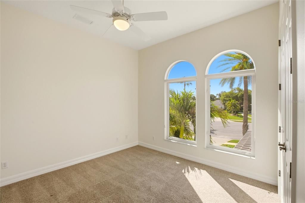 For Sale: $1,347,000 (4 beds, 4 baths, 4733 Square Feet)