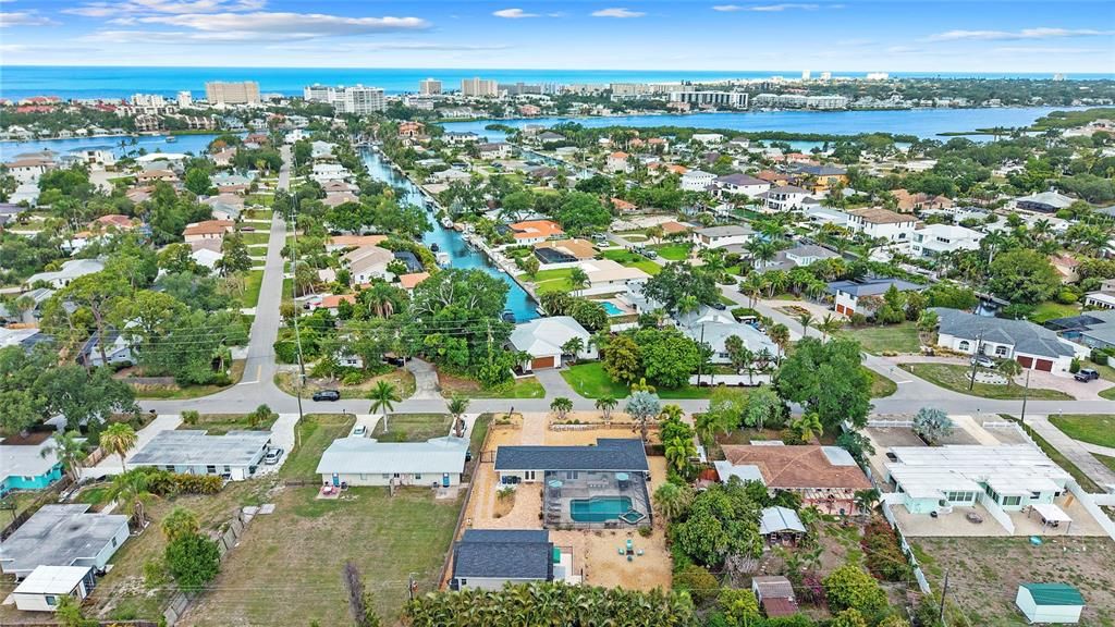 For Sale: $999,900 (3 beds, 3 baths, 1810 Square Feet)