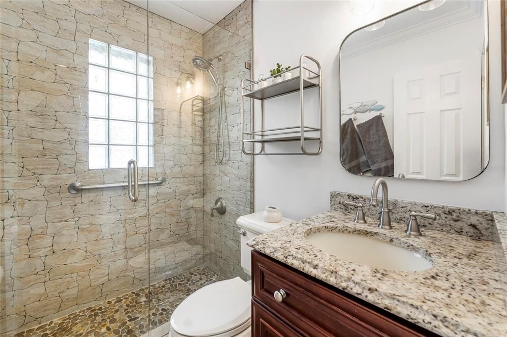 For Sale: $999,900 (3 beds, 3 baths, 1810 Square Feet)