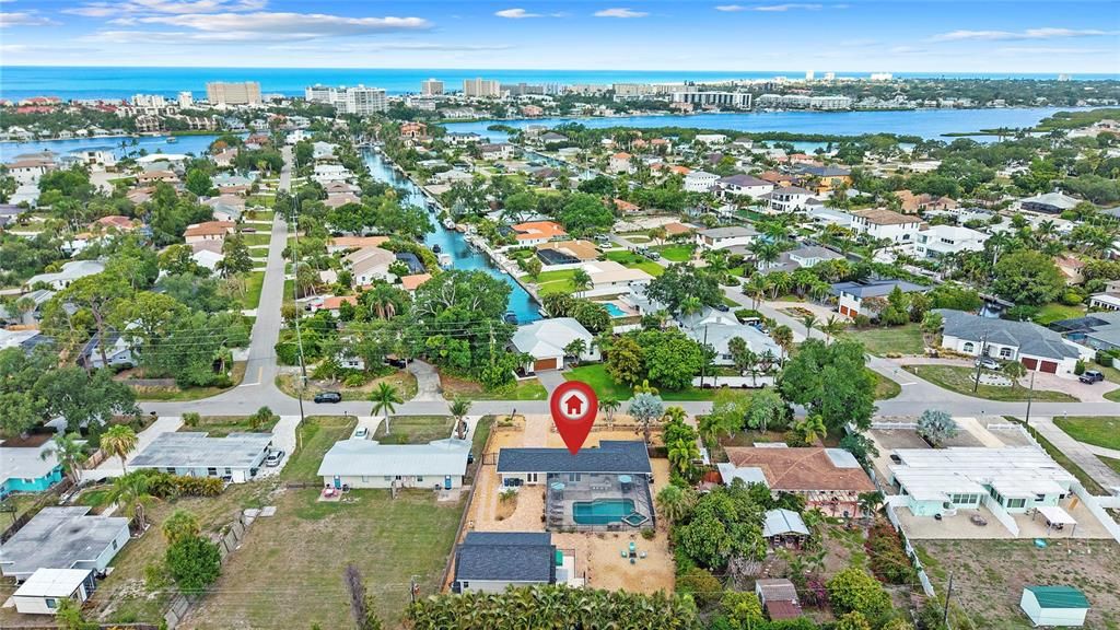 For Sale: $999,900 (3 beds, 3 baths, 1810 Square Feet)