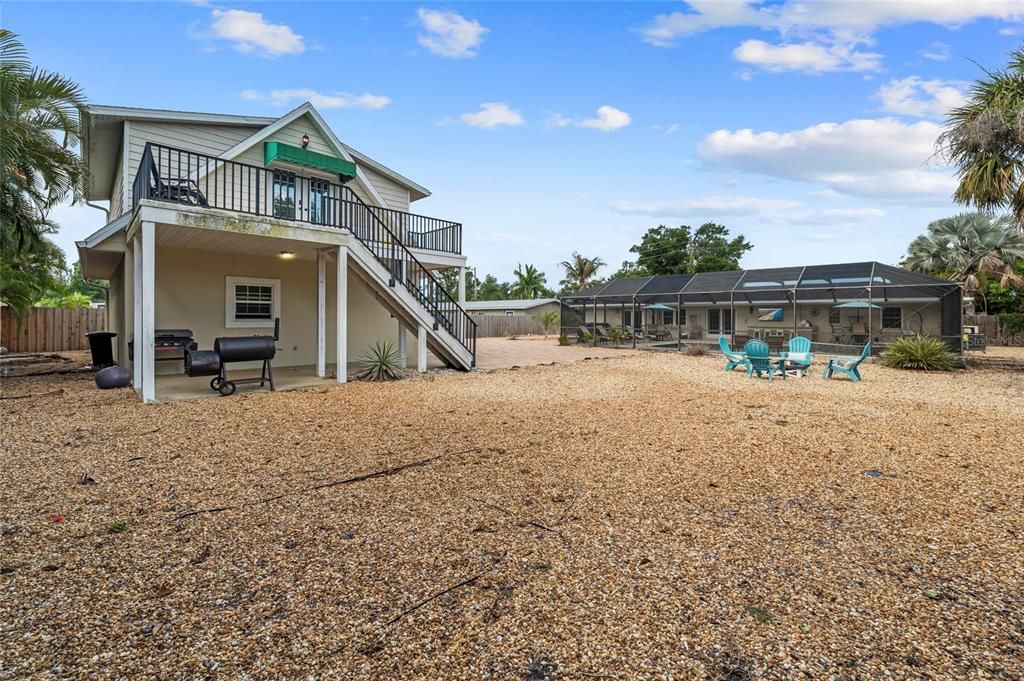 For Sale: $999,900 (3 beds, 3 baths, 1810 Square Feet)