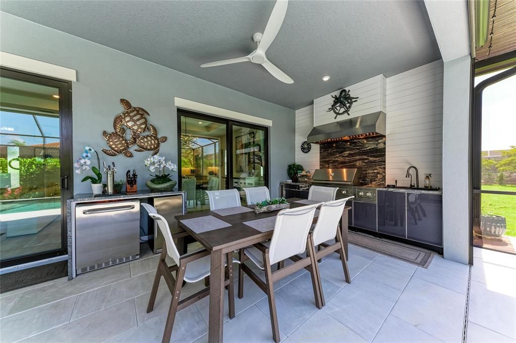 Activo con contrato: $975,000 (3 camas, 4 baños, 2804 Pies cuadrados)
